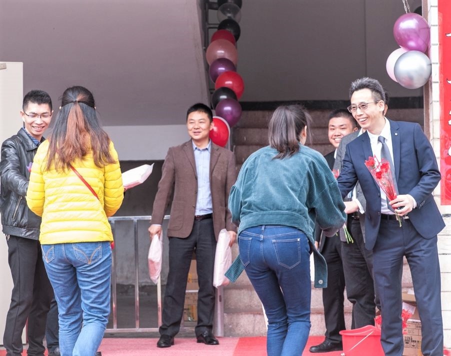 在拓普聯(lián)科，我們收獲溫暖與尊重；